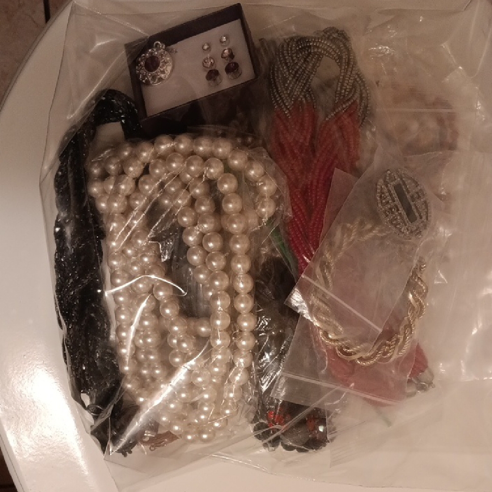 Cute and Vintage Mystery Jewelry Bag